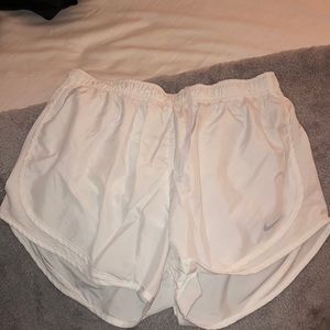 Nike Dry Fit L White Shorts